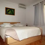 Apartments Milena & Ante